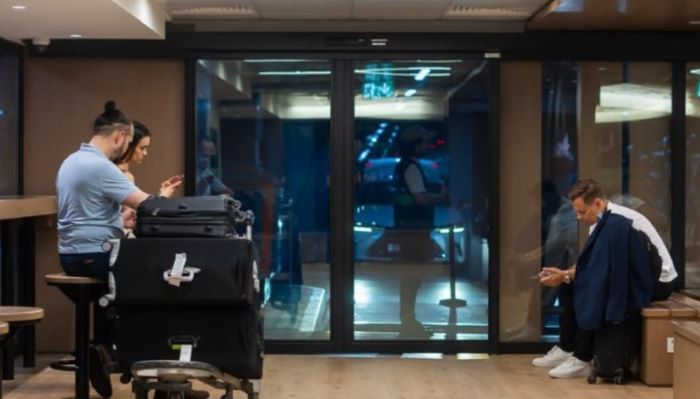أوبر تفتتح صالة انتظار للمسافرين في مبنى 3 بمطار دبي