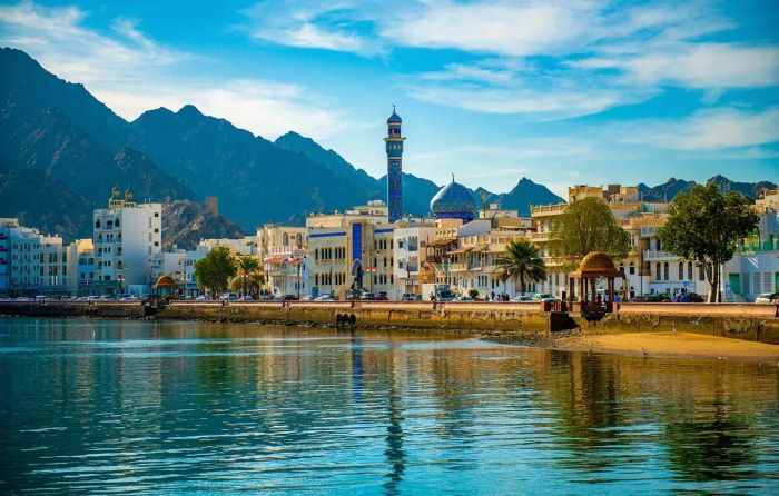 الخطوط السعودية تضيف مسقط في موسم الشتاء